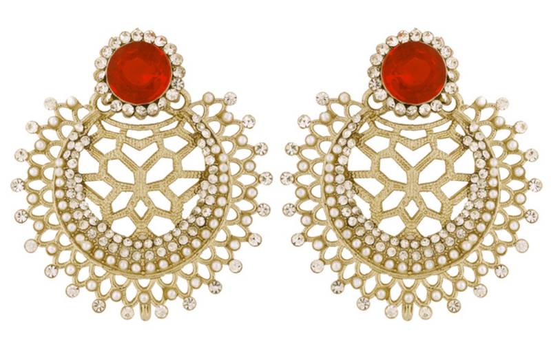 Gold studded jewellery studs