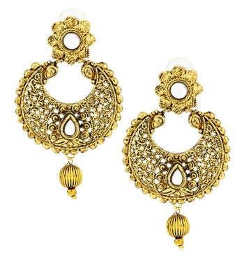 Gold studded jewellery studs 1
