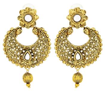 Gold studded jewellery studs 2