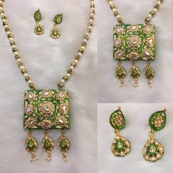 Beautiful traditional green meenakari necklace with earrings 1