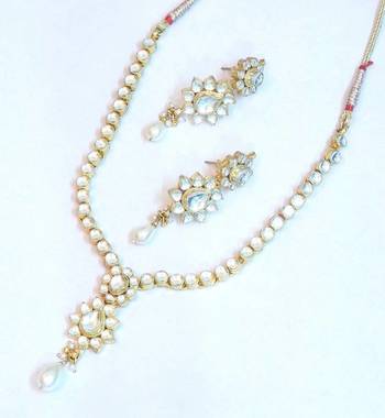 Royal elegant bridal wear set 1067 1