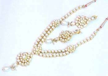 Royal elegant bridal wear set 1068 1