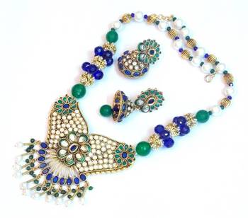 Royal elegant bridal wear set 1073 1