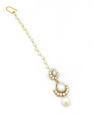 Small Size Maang Tikka With Crystal & Pearl 1
