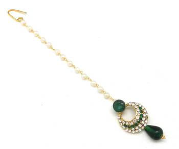 Small Size Chandbali Shape Maang Tikka Decorated With Crystals 1