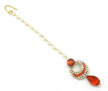 Small Size Chandbali Shape Maang Tikka Decorated With Crystals 1