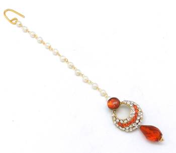 Small Size Chandbali Shape Maang Tikka Decorated With Crystals 2