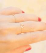 Triangular Golden Chain Ring