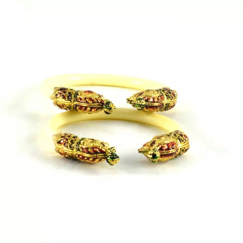 Exclusive Stretchable Bangles