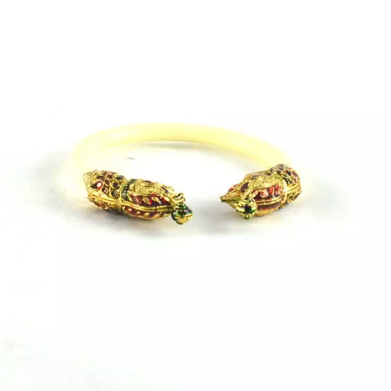 Sizzling Stretchable Bangles Kara