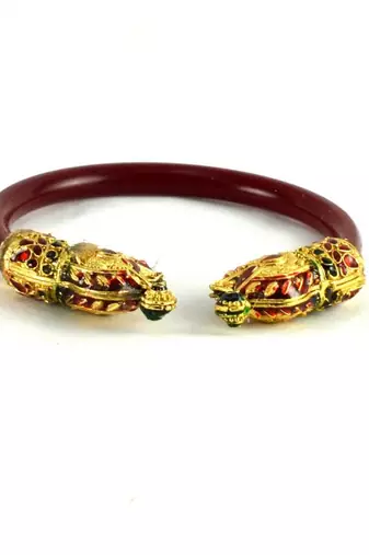 Alluring Stretchable Bangles Kara Colour Red