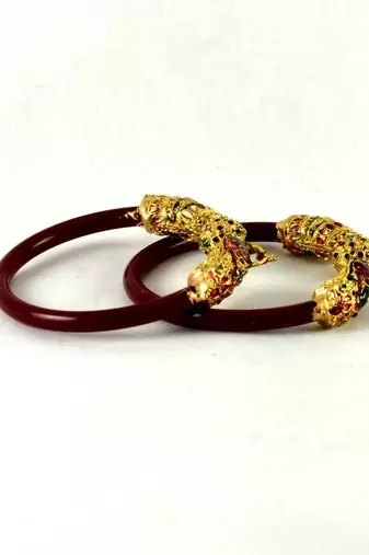 Classy Stretchable Bangles Colour Red