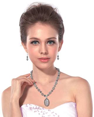 Rose Quartz Necklace Set With Assorted Pendants 2