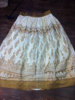 Sonam Kapoor Off White & Gold Classy Lehenga 2