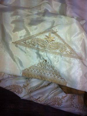 Sonam Kapoor Off White & Gold Classy Lehenga 5