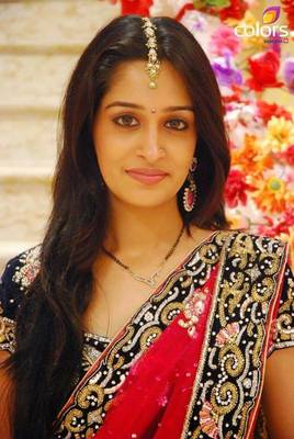 Deepika Samson Indian traditional bollywood saree, designer saree, party wear saree, facny saree. 1