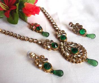 Dark Green Drop Kundan Necklace Set 2