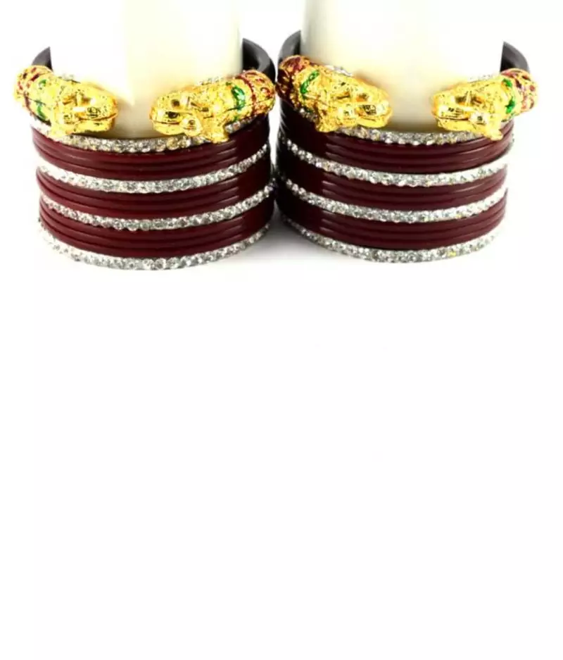 Marvellous Bangles Set Colour Maroon