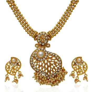 White pearl necklace-sets 1