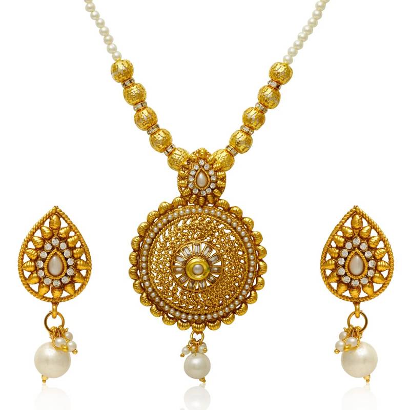 White pearl necklace-sets