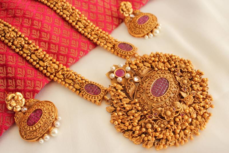 Royal Antique Ruby Designer Bridal Haar Set  