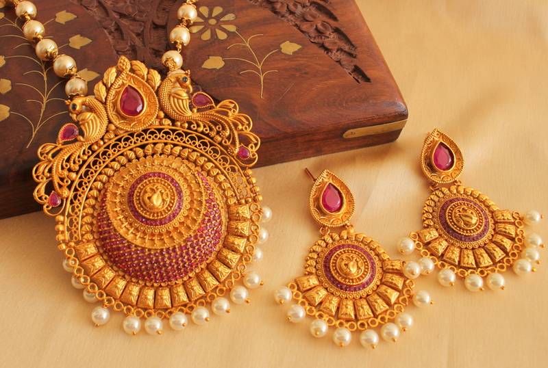 Mesmerising matte finish ruby necklace set - DJ08136