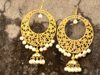 Gold Filigree Chandbaali With White Pearls 1