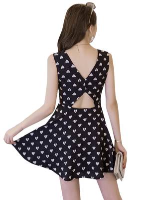 Black printed crepe short-kurtis 2