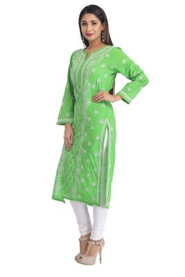 Green Hand Embroidred Cotton Lucknow Chikankari Kurti 4