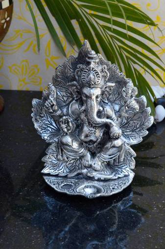 eCraftIndia White Metal Chaturbhuj Lord Ganpati Statue