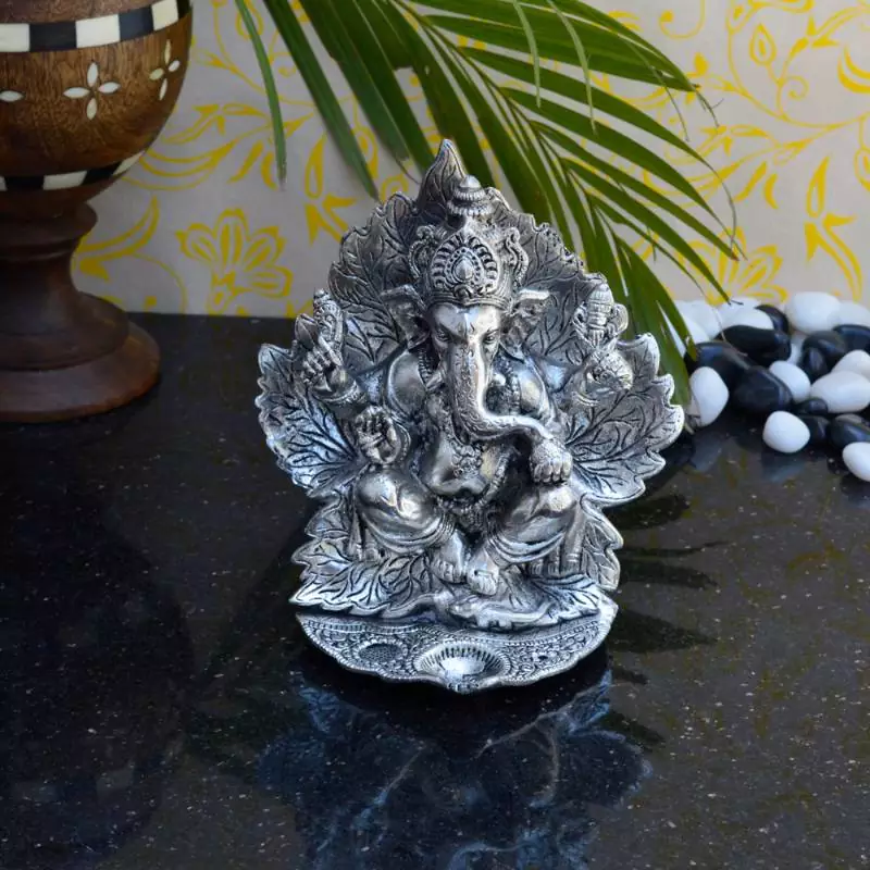eCraftIndia White Metal Chaturbhuj Lord Ganpati Statue