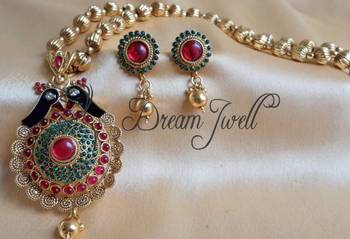 GORGEOUS KEMP PEACOCK NECKLACE SET dj16671 1