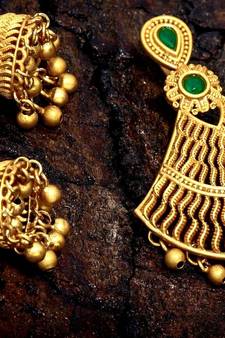 Matt Finishing  Green Pendent Set