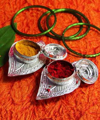 Silver Plated Two Separate Pan Shape Haldi Kunku Karand And Kankavati And Kumkum Pooja Thali Set 3