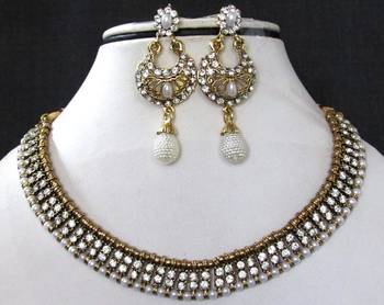 White stone necklace sets 1