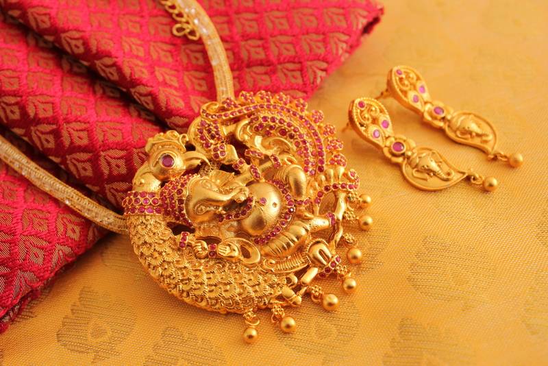 Divine Matte Finish Ruby Ganesha Necklace Set