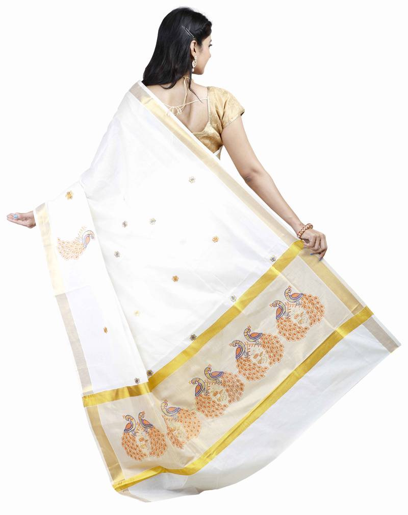 Women's Cotton Cream Printed Designer Saree With Blouse Piece
