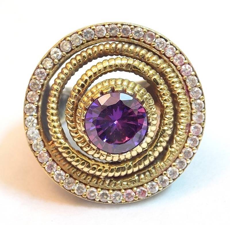 Classic victorian style colored stone ring