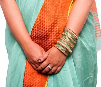 Traditional Pista Kundan Work For Both Hands 3