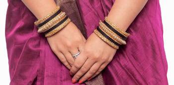 Traditional Black Kundan Work For Both Hands 2