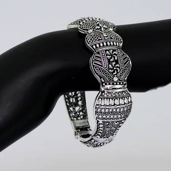 Adjustable Party Wear Collection Silver Tone Oxidised Designer Kada Bracelet 4