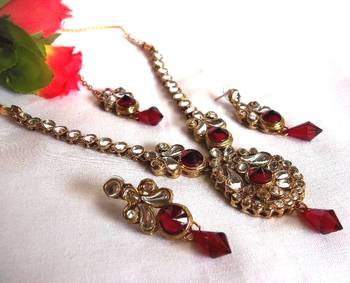 Maroon drop Kundan Necklace Set 2