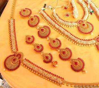 Red Ruby   Polki bridal-sets 4