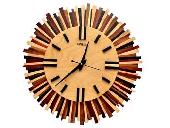 Hand Crafted Antique Circular Shape Wooden Wall Clock 2
