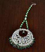 Green emerald maang-tikka