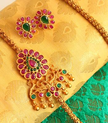 Gorgeous Matte Finish Ruby Emerald Mugappu Chain With Earrings    1