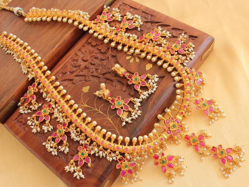 Royal Andhra Style Traditional Gutta Poosalu Haar Set 