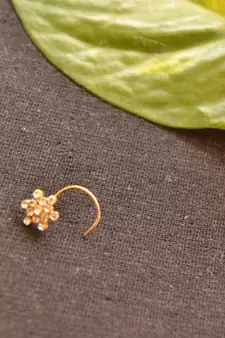 Floral Diamond Studed Exclusive Loveable Nose Pin