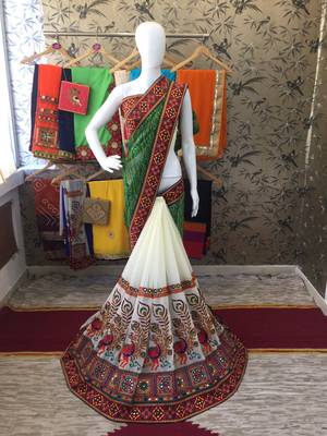 Green Embroidered Georgette Saree With Blouse 2