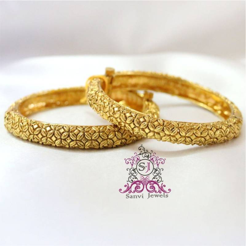 Gold Look Bangle